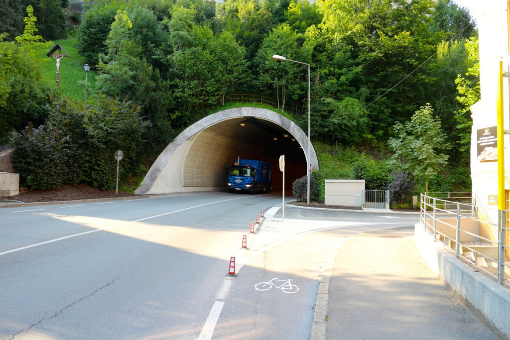 KOE_Neue Strassenfuehrung Schattenburgtunnel 1.jpg