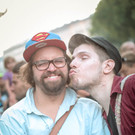 Besucher am Popfest 2014