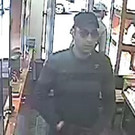 Polizei fahndet nach diesen Männern