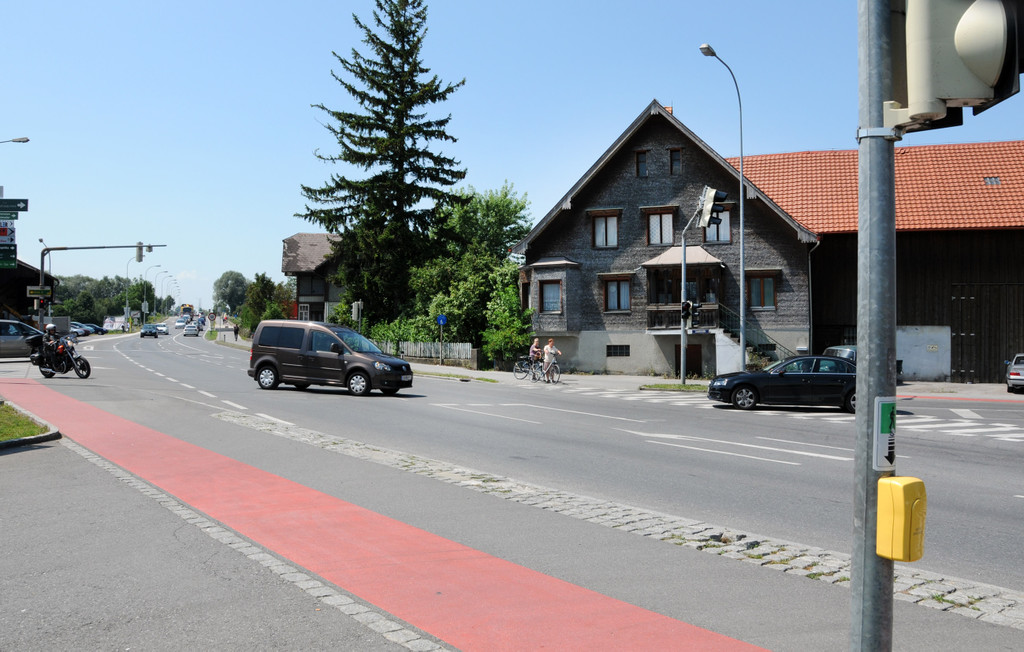 L202-Landstra__e-Grafenweg 1.jpg