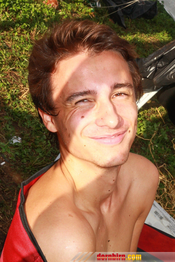 13781976.jpg