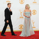 Julianne Hough setzte bei ihrem Kleid auf Bein-Sichtbarkeit ...