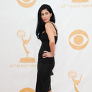 Sarah Silverman im Kleinen Schwarzen - ansich sehr sexy, aber diese Schuhe ...