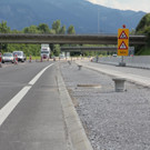 Die Arbeiten an den Betonleitwände auf der A14