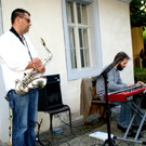 # Titelbild _07_ Klaus Peter am Saxophon_ David Helbock am Piano.JPG