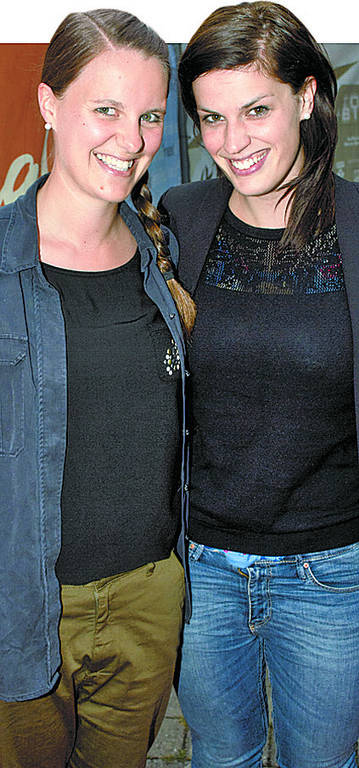 Girls_doc6gh23x22api1lh5pi8tl.jpg