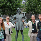 013 beim Kamillem__nnchen aus dem Wappen der Familie Merck.jpg
