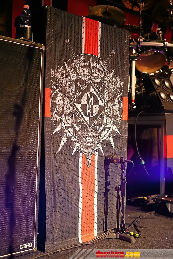 13794152.jpg
