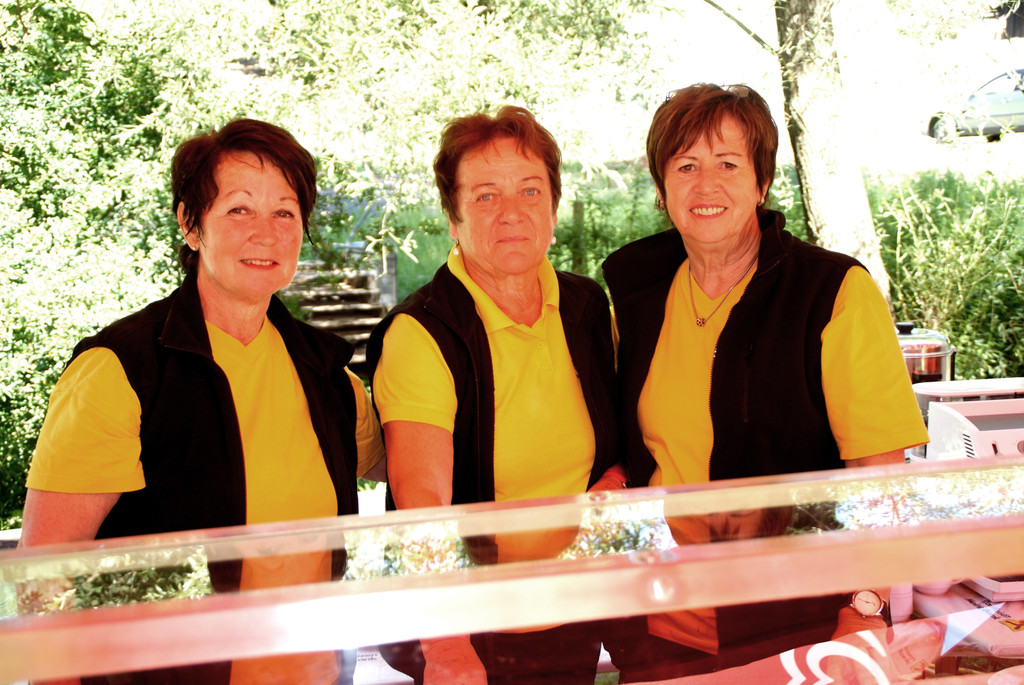 v_li_ Annelies_ Margit und Lisi - die Kuchenfrauen.JPG