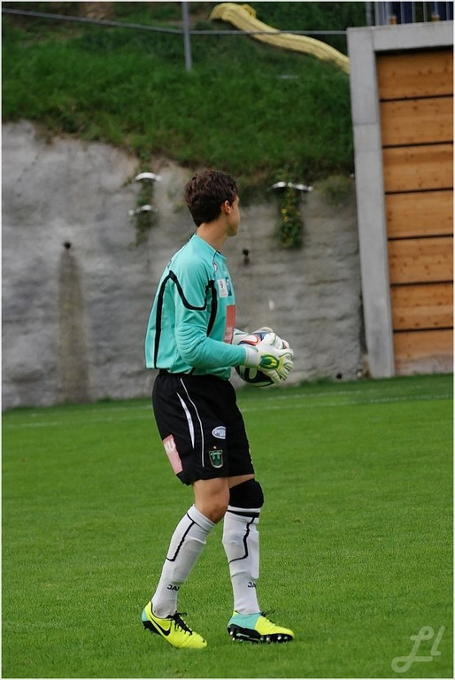 20140814_052_FCBizau_WackerIn_weblight.JPG