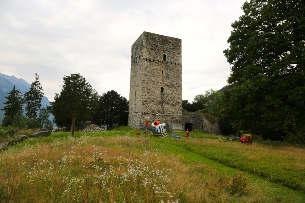 KOE_Tostner Burg Ausgrabungen 8.jpg