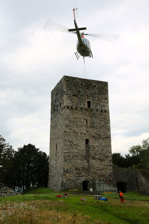 KOE_Tostner Burg Ausgrabungen 11.jpg