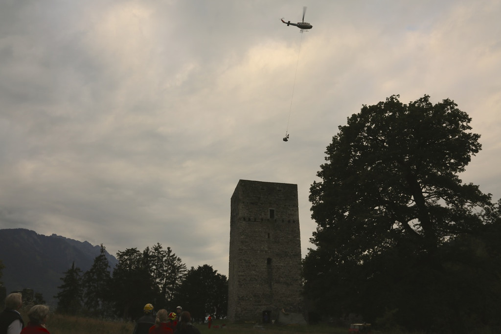 KOE_Tostner Burg Ausgrabungen 17.jpg
