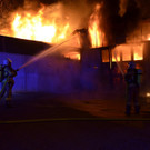 Großbrand in Vösendorf gelöscht: Brand Aus nach acht Stunden