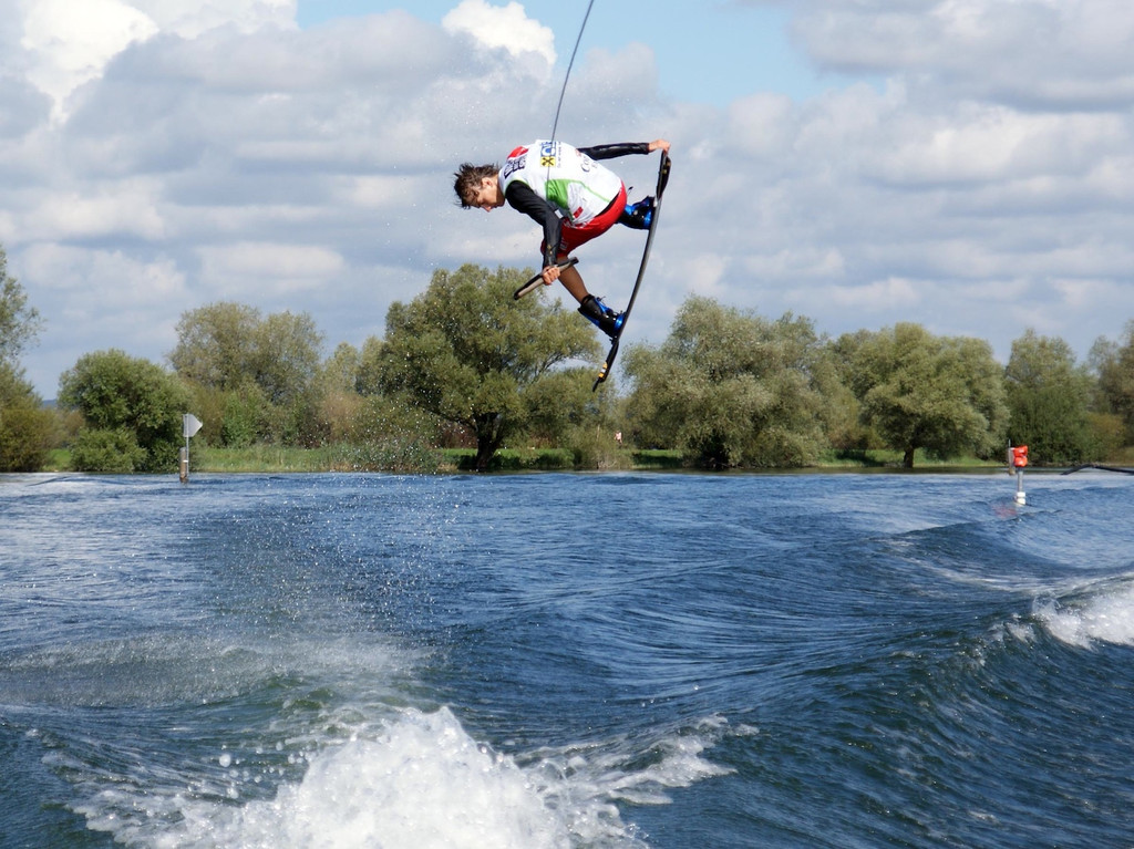 500kb_WBC2010Hard_PhilippHofer_by-wakeboard-AG.jpg