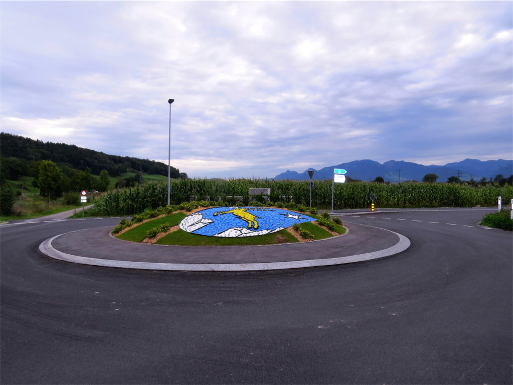 BK_Kreisverkehr_Ru__thi 5.JPG