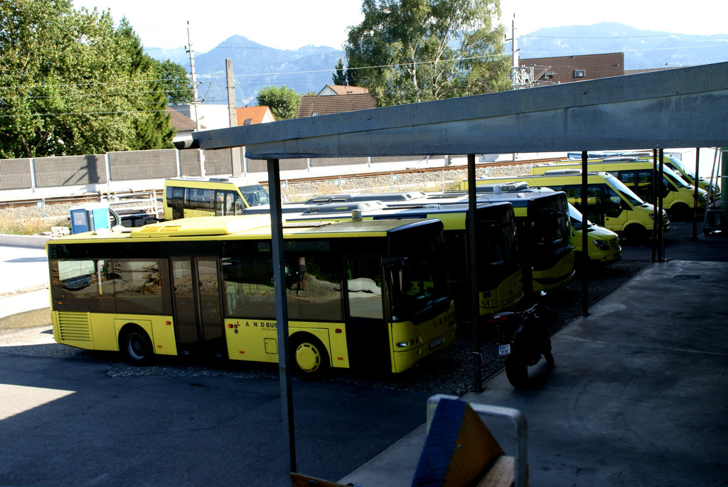 Der Fuhrpark l__sst sich sehen.JPG