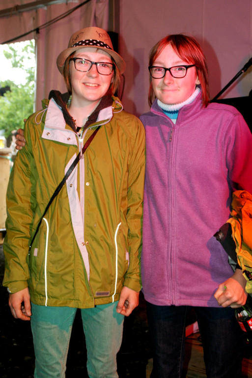 Christine und Nina.JPG