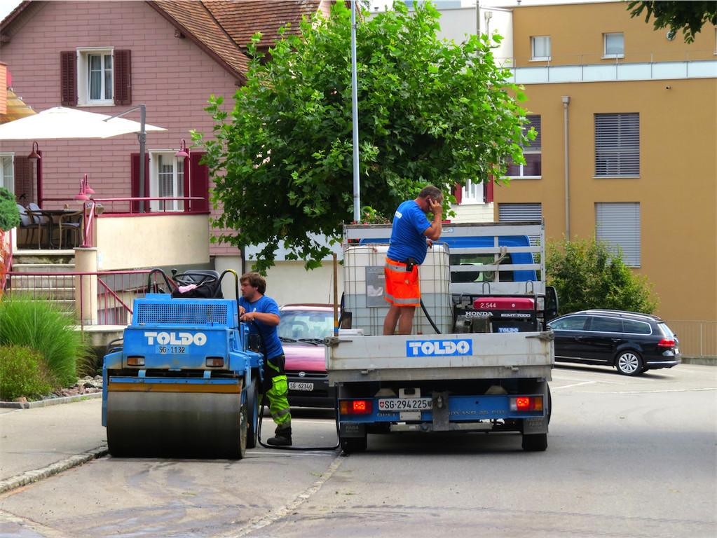 BK_Strassenbelagssanierung Ru__thi 4.JPG