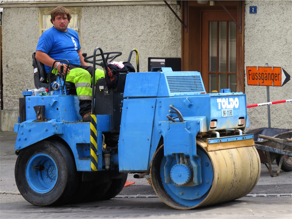 BK_Strassenbelagssanierung Ru__thi 11.JPG