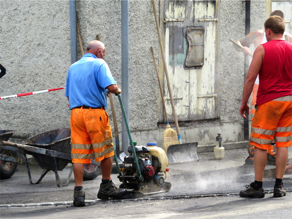 BK_Strassenbelagssanierung Ru__thi 12.JPG