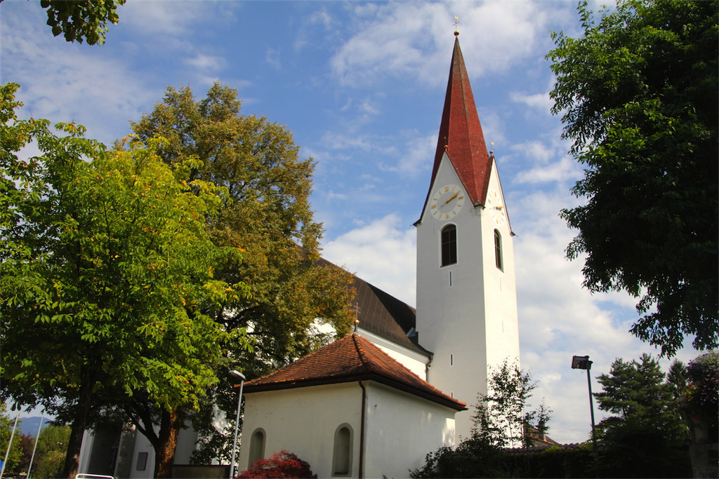 BK_Pfarre und Pfarrzentrum Altenstadt.JPG