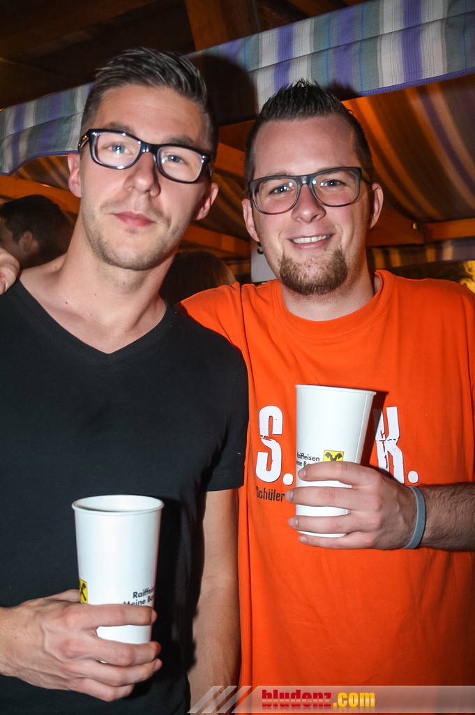 13815877.jpg