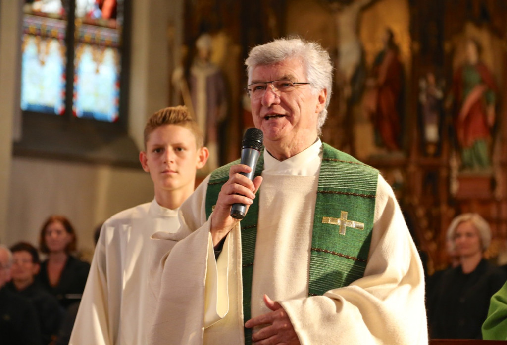 BK_Pfarreinzug Pater Wegleitner 10.jpg