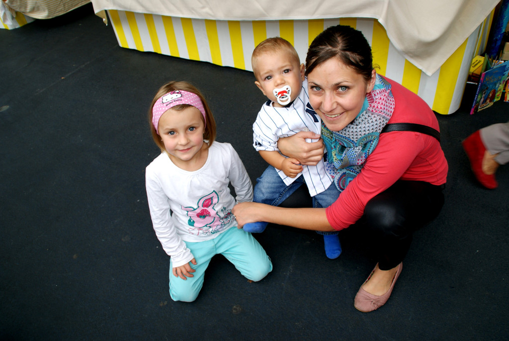 Claudia mit Anna _4__ Tim _1_.JPG