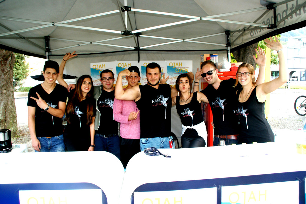 v_li_ Fatih_ Samantha_ Yusuf_ Serhan_ Sercan_ Julia_ Michi_ Annika_ die OJAH-Crew.JPG