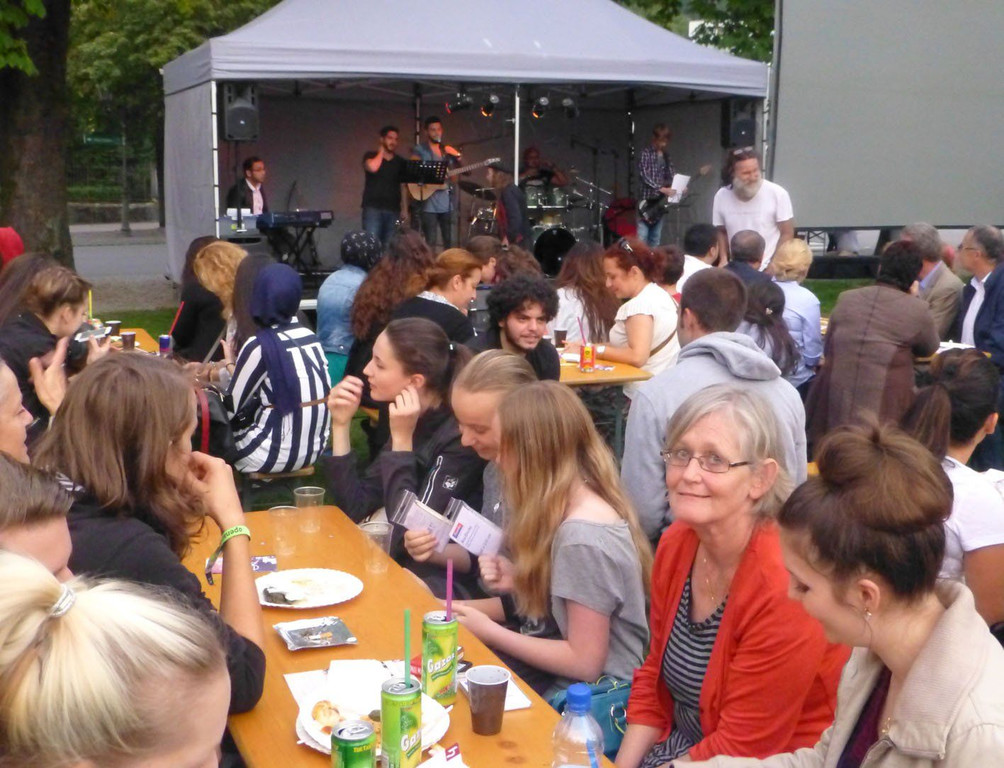 Fest25Platz.jpg