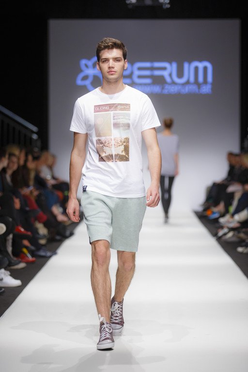 TL_2014-09-11-MQVFW-16h-a-Zerum_Press_002.jpg