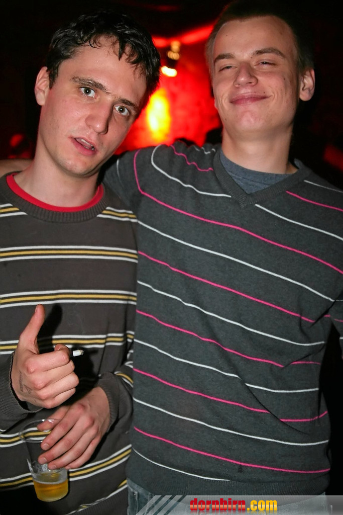 7434210.jpg