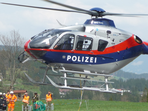 Rettung2 _5__JPG-1272660085