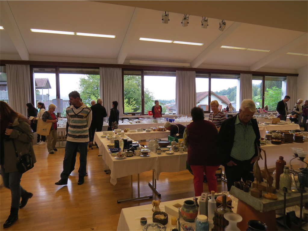BK_Pfarrflohmarkt_Frastanz_Haus der Begegnung 49.JPG