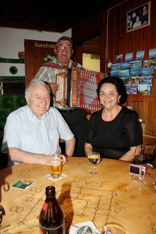 Pf__nderspitz Gasthaus HUMMER Wirtepaar 12-09-2014 _6_.JPG