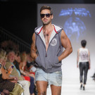 TL-2014-09-14-MQVFW-21h-a-Bugs_Custom-Press-003.jpg