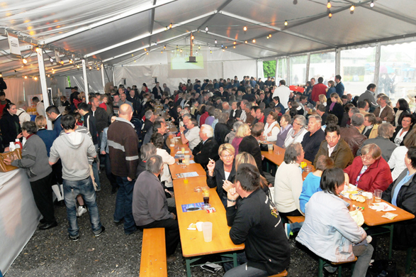 a Maibaum 2010 14_jpg-1272716653