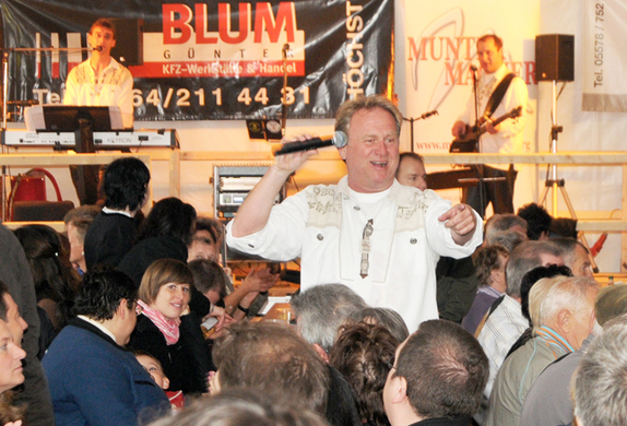 a Maibaum 2010 22_jpg-1272716677