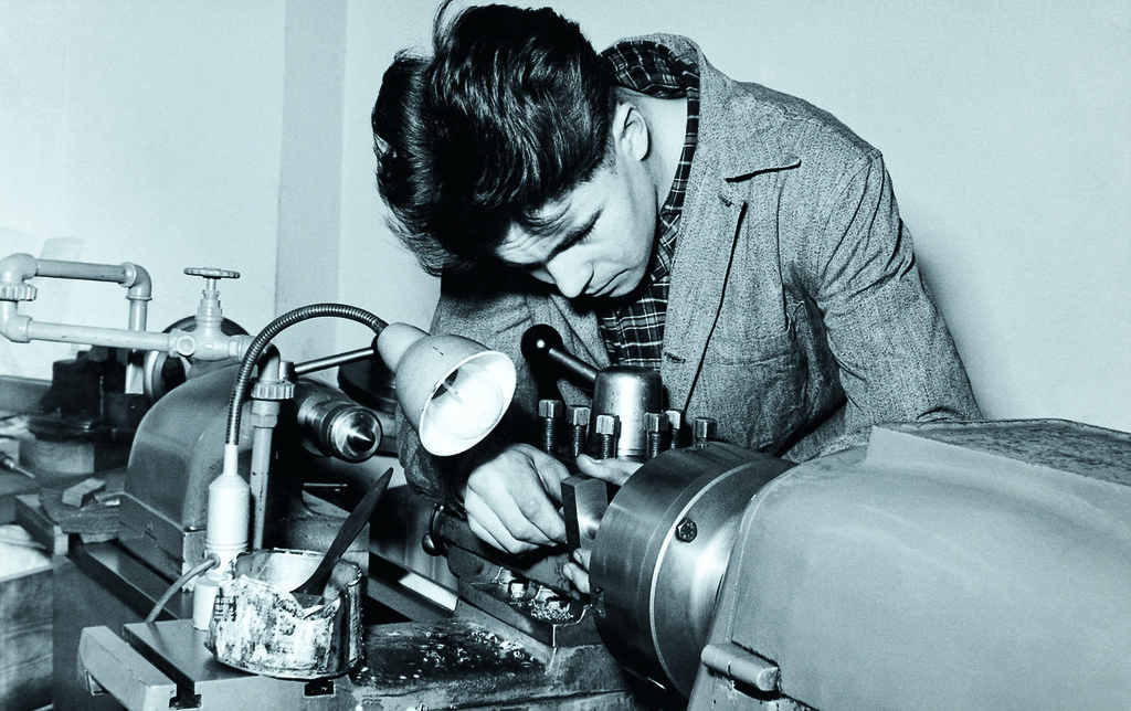 Georg_Meusburger_Maschine.jpg