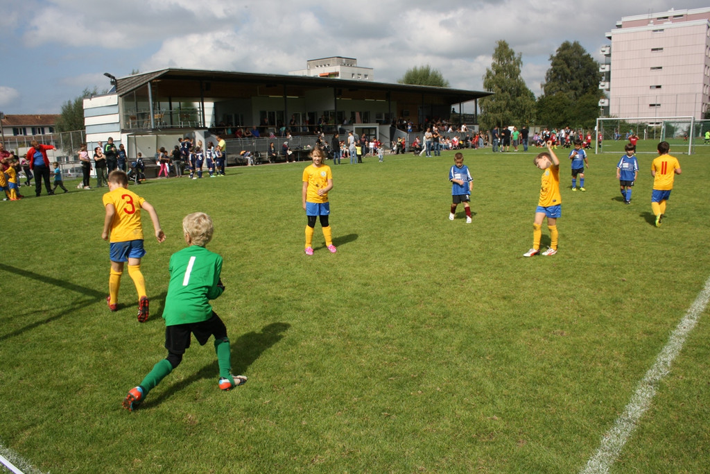 Fu__ball U 8 Turnier Lochau _2_.JPG