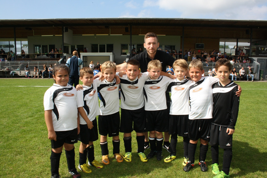 Fu__ball U 8 Turnier Lochau _11_.JPG
